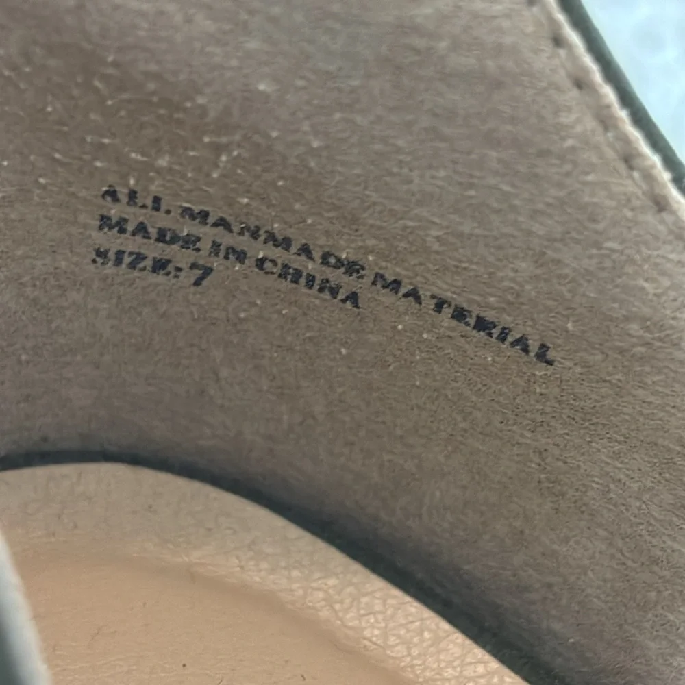 Restricted Open Toe Heel | Olive | Size 7 - Picture 12 of 13